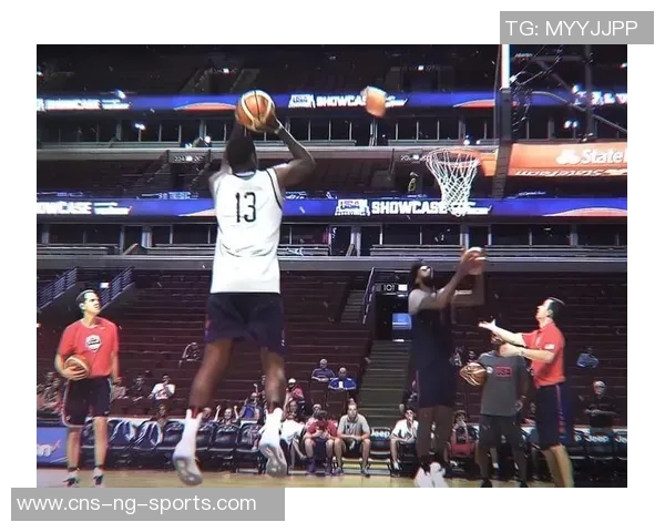 保罗适应快船角色变化努力实现生活与篮球的完美平衡