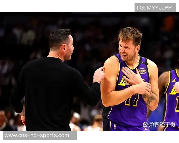 无詹与里对东契奇的影响分析雷迪克称他表现出色队友纷纷效仿