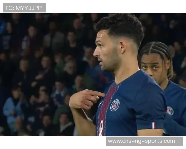 巴黎防线失误频频潘尼切利再进一球斯特拉斯堡扩大领先优势