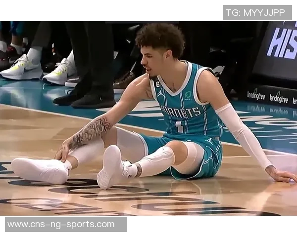 拉梅洛鲍尔因脚踝不适提前离场本场比赛将无法继续参赛 拉梅洛鲍尔因脚踝不适提前离场本场比赛将无法继续参赛